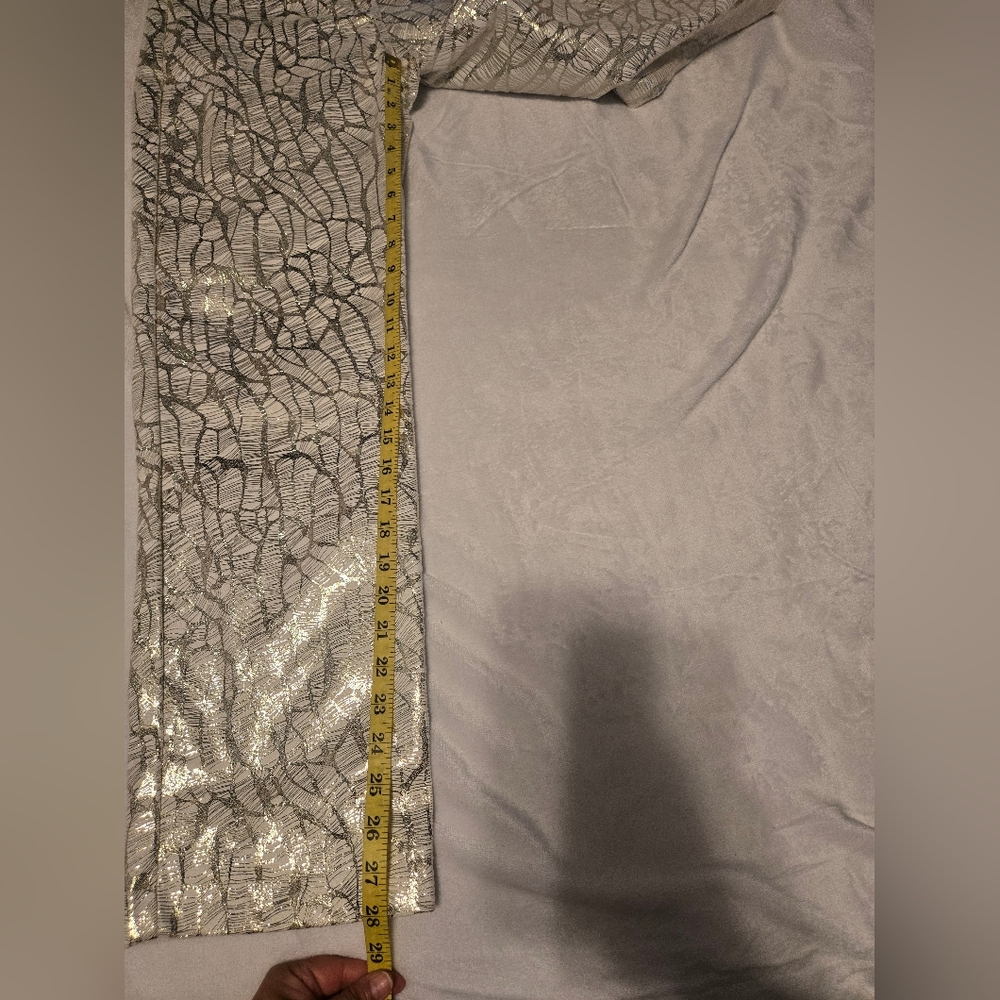 NWT Amylynn Lupe Printed Metallic Pants Sise Small Color Silver/Gold - Picture 7 of 15